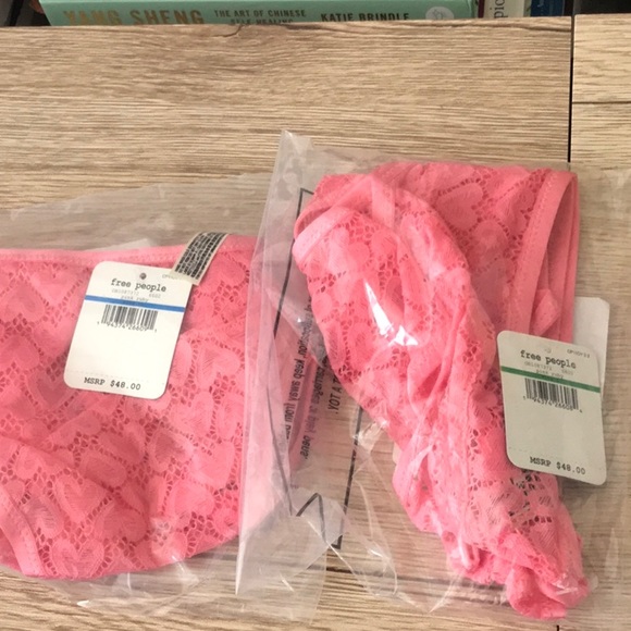 NWT FREE PEOPLE Intimately Kelly Lace Bralette & Thong Set Pink Ruby - Picture 5 of 5